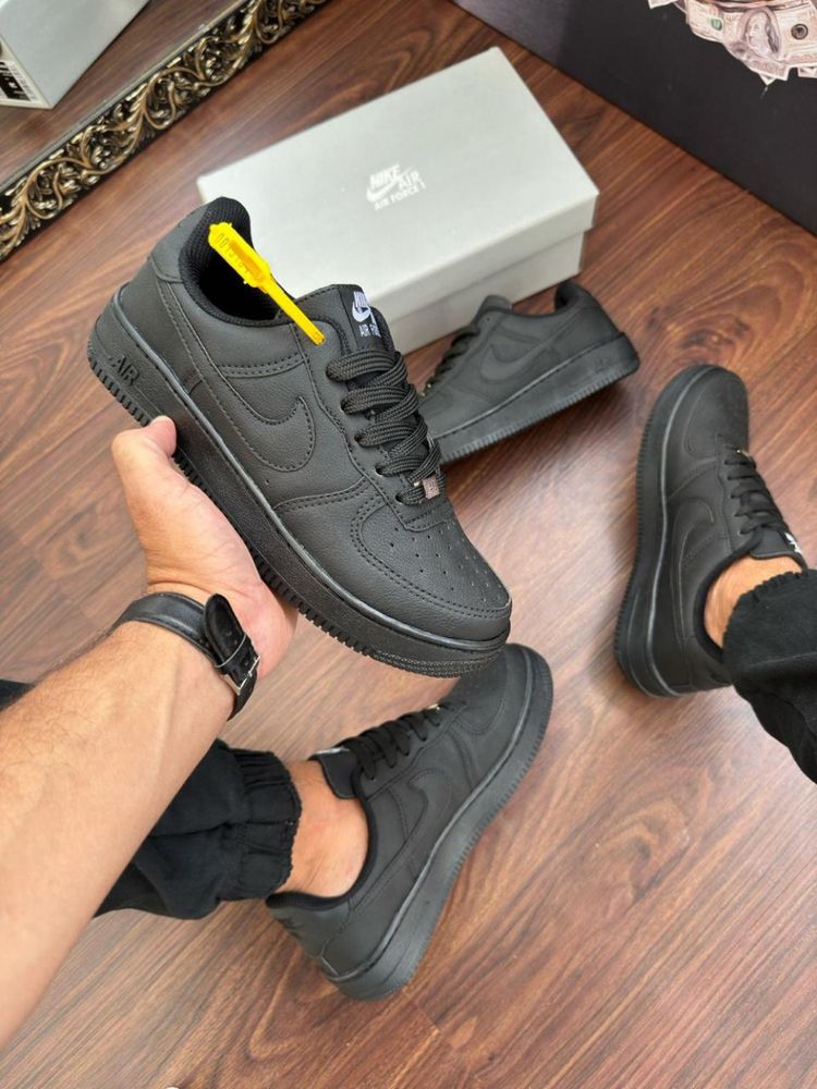 Tênis Air Force 1 - All Black