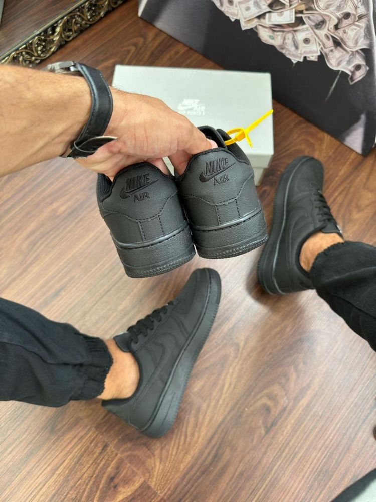 Tênis Air Force 1 - All Black