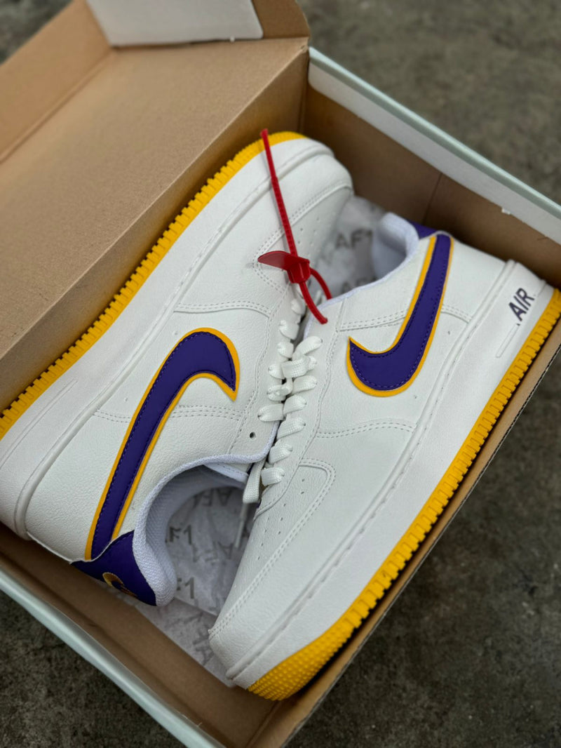 Tênis Air Force 1 - Lakers