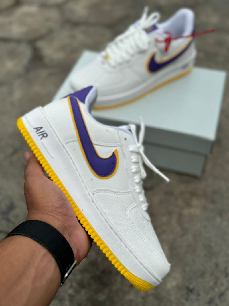 Tênis Air Force 1 - Lakers