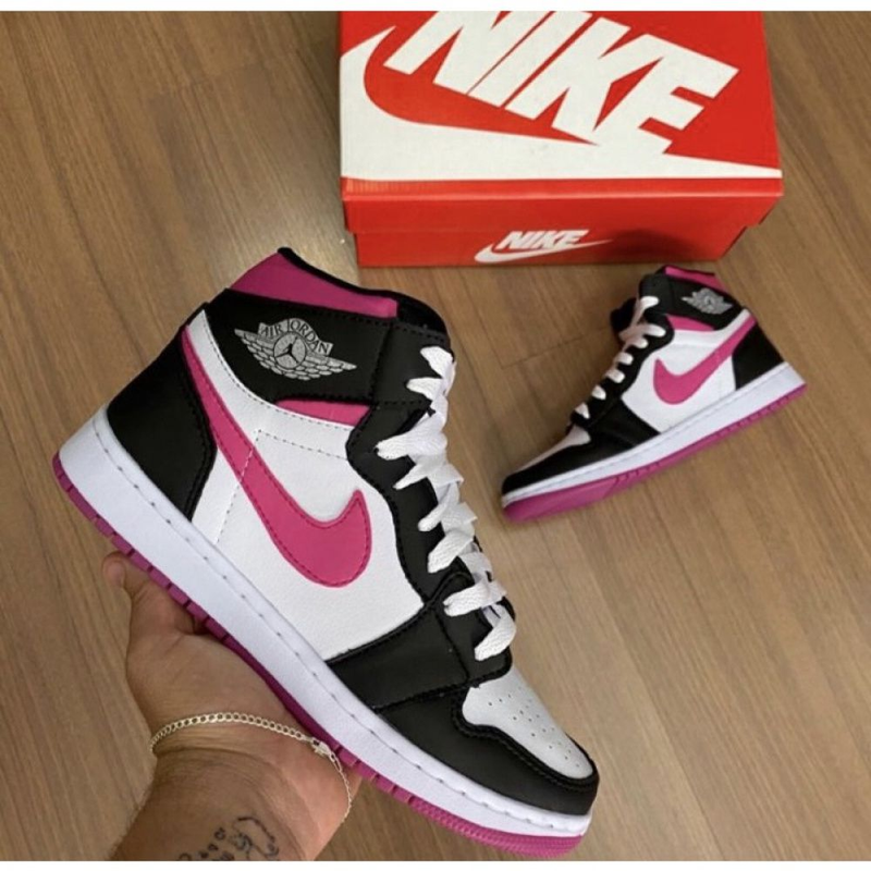 Tênis Air Jordan 1 - Rosa