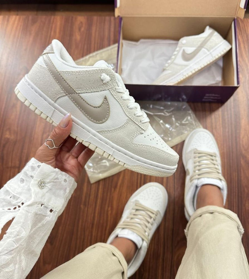 Tênis SB Dunk Low - Glitter