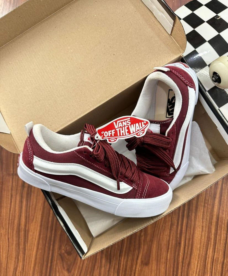 Tênis Vans Knu Skool - bordo