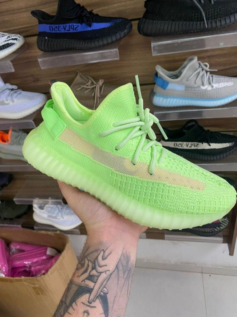 Tênis Yeezy Boost 350 - Verde